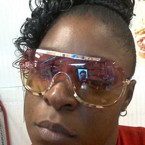 Meet your Posher, Latoya